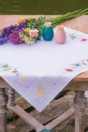 Kit tovaglia da ricamo - Violette - Vervaco Offerta Lampo