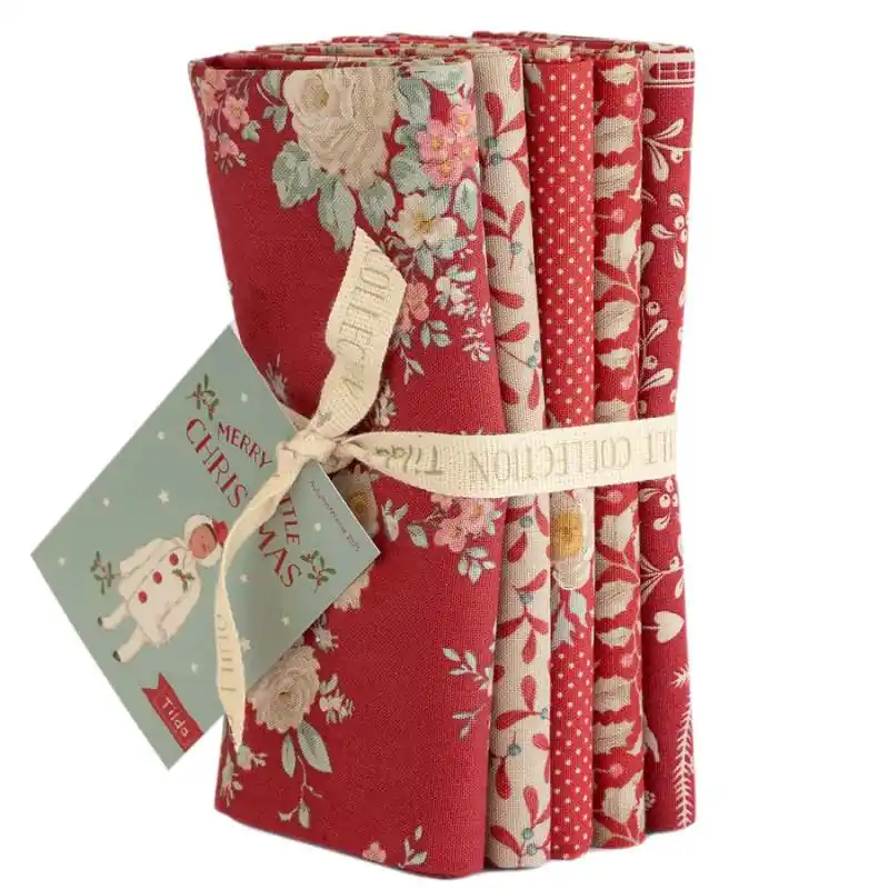 Tilda Merry Little Christmas Bundle Red, 5 Fat Quarter da 50 x 55 cm Rosso Novità