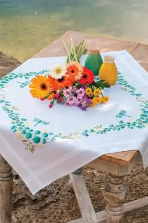 Acquista Ora Kit tovaglia da ricamo - Eucalipto - Vervaco