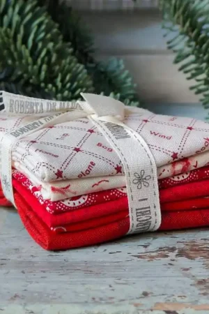 Offerta Lampo Pacchettino di Tessuti Rosso Panna, 6 da 25 x 27 cm