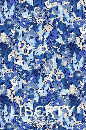 Garden Party Collection, Meadow Haze, tessuto azzurro con prato fiorito - Liberty Quilting Prezzo Basso