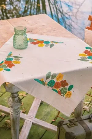 Kit tovaglia da ricamo - Foresta in autunno - Vervaco Offerta Limitata