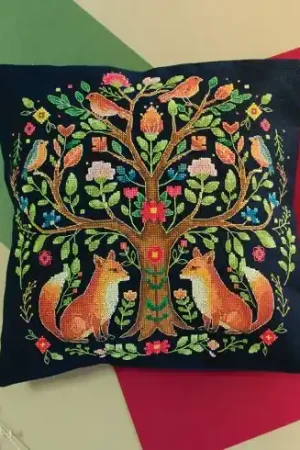 Prezzo Conveniente Kit cuscino da ricamo - L'albero delle fiabe della foresta - Abris Art