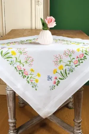 Kit tovaglia da ricamo - Fiori dei campi - Vervaco Soddisfatti O Rimborsati