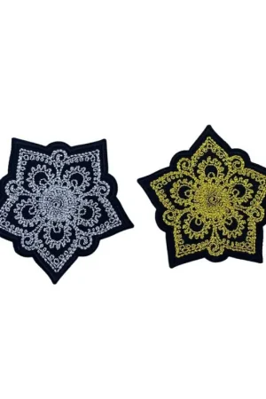 Promozione Applicazione Termoadesiva Adesiva Patch Marbet Nero Pentagono Ricamo Mandala Lurex 6x6 Cm