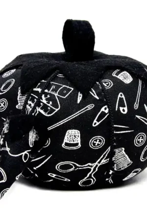 Puntaspilli a forma di pomodoro - Hemline Gold Spedito Oggi