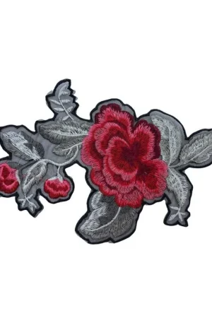 Acquista Ora Applicazione Termoadesiva Patch Ricamo Fiore Rosso Foglia Grigio Filo Lucido Base Organza 20x12 Cm