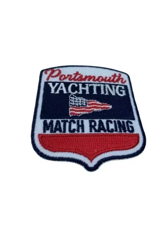 Offerta Applicazione Termoadesiva Stemma Blu Ricamo Yachting Stato America 55x65 Mm