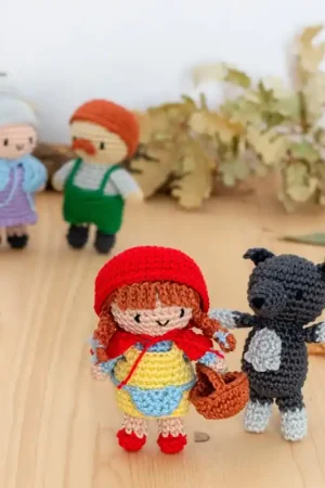 Spedito Oggi Kit Amigurumi - Cappuccetto Rosso - Anchor