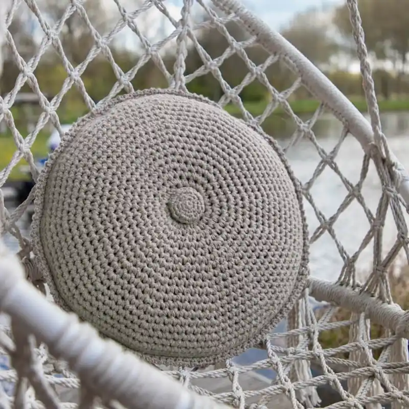 Kit all'Uncinetto - Cuscino Rotondo Estoril - Hoooked Scelto Dai Clienti