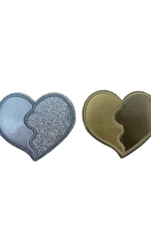 Applicazione Termoadesiva Ricamo Cuore Finta Pelle Glitter 7x6 Cm Sconto
