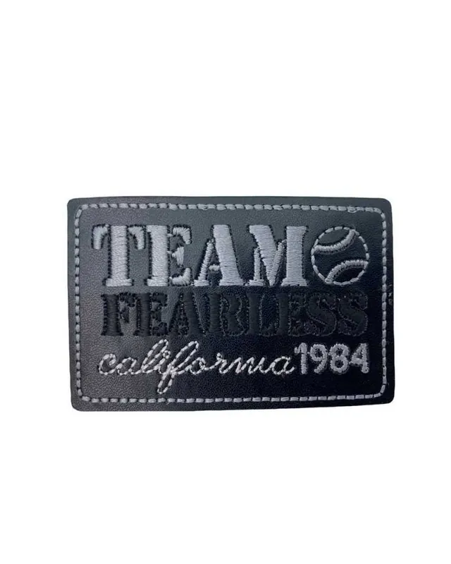 Spedito Oggi Applicazione FS Toppa Patch Termoadesiva Ricamo Ecopelle Scritta TEAM 7x4,5 Cm