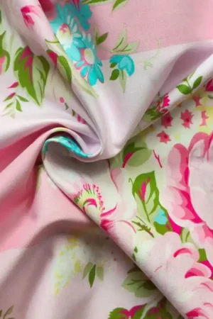 Tessuto rosa a righe con grandi bouquet di rose - Westminster Fibers, Sunshine Roses Reso Gratuito