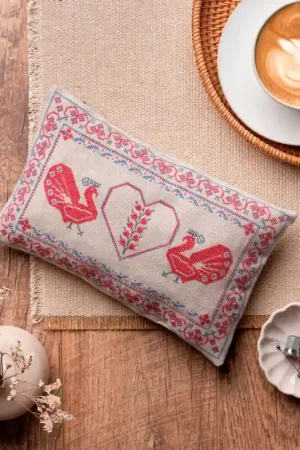 Direttamente Dal Produttore Kit Puntaspilli Punto Croce Folk Peacock - Anchor