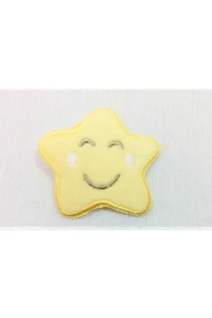 Applicazione Termoadesiva Patch Marbet Ricamo Baby Velluto Stellina Base Gialla 43x43 Mm A Buon Prezzo