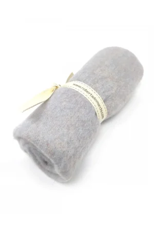 Vendita Finale Panno di Lana Cachemire Lavanda, circa 25 x 30 cm