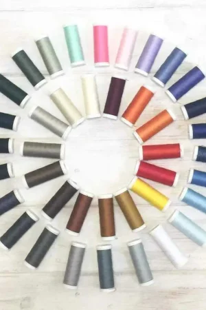 Occasione Organizer da 120 filati per cucire colorati - Ackermann Universal e Jeans