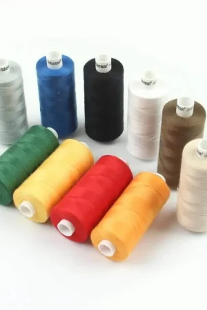 Offerta Lampo Set di 10 filati universali da 500m - Ackermann Universal 80