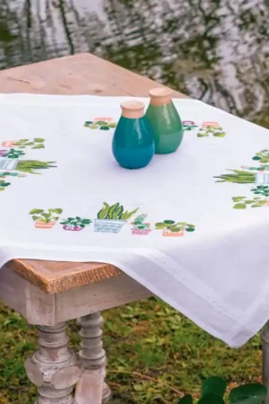 Offerta Limitata Kit Ricamo Tovaglia - Piante da Interno - Vervaco