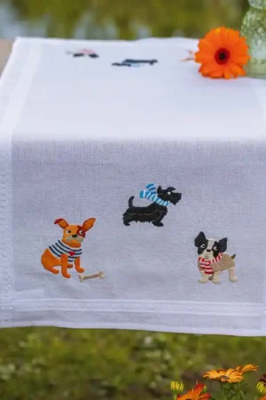 Solo Oggi Kit da Ricamo Runner da Tavola - Cagnolini - Vervaco