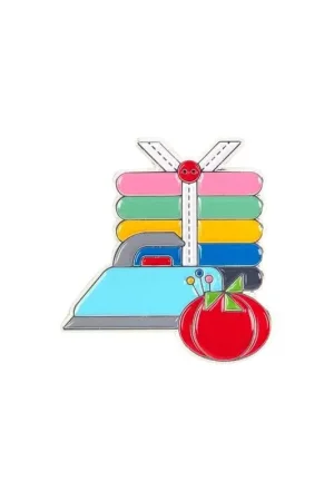 Sew Day Enamel Needle Minder Lori Holt of Bee in my Bonnet Co. Ordina Subito