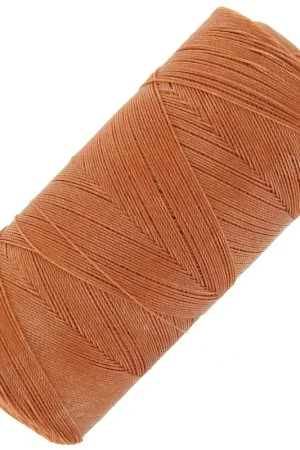 Compra Oggi Stesso Bobine de fil ciré Linhasita pour micro macramé 0.35 mm - Caramel (203) x448m