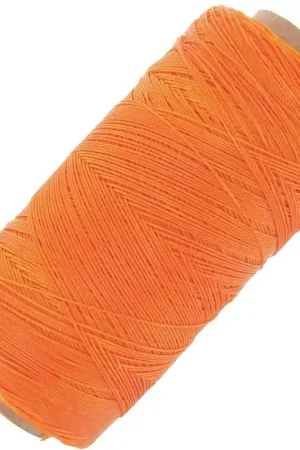 Esclusivo Bobine de fil ciré Linhasita pour micro macramé 0.35 mm - Light Topaz (38) x448m