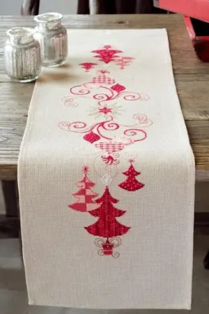 Kit runner da ricamare - Alberi di natale rossi - Vervaco Compra Oggi Stesso