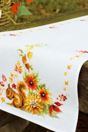 Ordina Subito Kit runner da ricamare - Scoiattolo in autunno - Vervaco