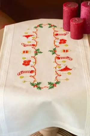 Offerta Del Giorno Kit runner da ricamare - Natale - Vervaco