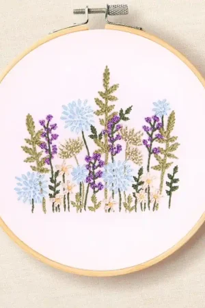 Kit da Ricamo Tradizionale - Fiori Selvatici - DMC Saldi