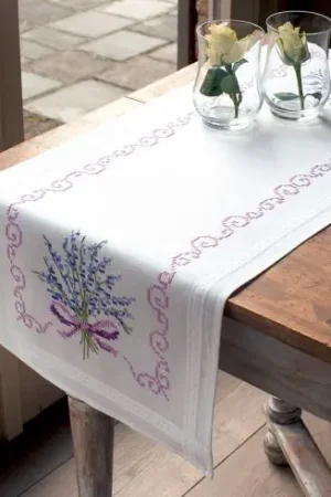 Kit runner da ricamare - Mazzo di lavanda - Vervaco Quantità Limitata
