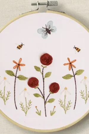 Kit da Ricamo Tradizionale - Giardino di Farfalle - DMC Non Perdere