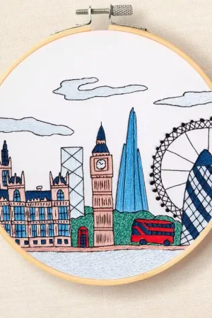 Offerta Lampo Kit da Ricamo Tradizionale - London Skyline - DMC