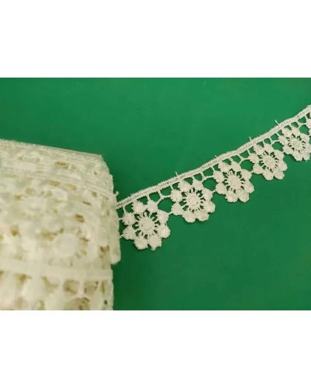 Ultimissimo Modello Pizzo Macramè Fiore Ritagliabile Panna Alto 3 Cm