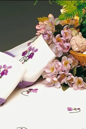 Tovagliolo da ricamo - Modestia - Margot de Paris Compra Adesso