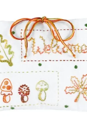 Must-Have Kit cuscino da ricamo - Benvenuto autunno - DMC