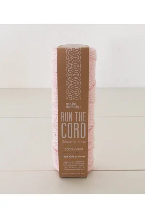 Cordon pour macramé - Kesi Art - 1,5 mm Premier Amour (n°89) x 66 m Prezzo Scontato