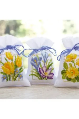 Popolare Kit sacchetto profumato da ricamo - 3 bustine - fiori - Vervaco