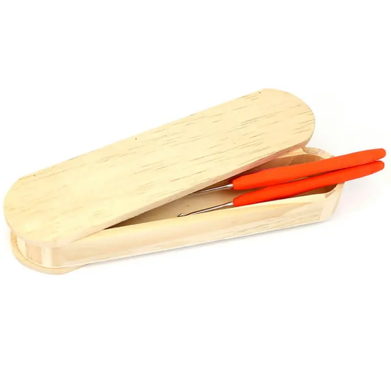 Quantità Limitata Custodia Ovale in Legno per Uncinetti con Chiusura Magnetica