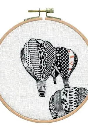 Kit di punti da ricamo - Mongolfiere - Le Bonheur des Dames Offerta
