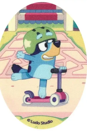Patch Termoadesiva Bluey sul Monopattino Compra Adesso
