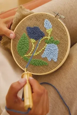 Ultime Pezzi Kit ago broderie punch - Campanule rustiche - DMC