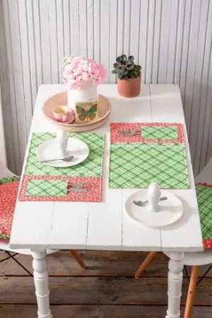 Kit da cucito - Kit di tovagliette per comporre il verde/rosa - Anchor Compra Online