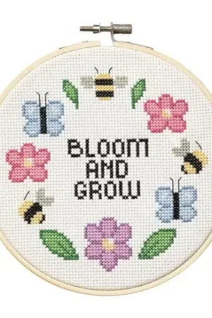 kit ricamo a punto croce - Fioritura e crescita - Anchor Prezzo Conveniente