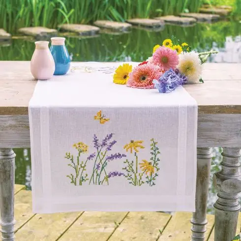 Offerta Del Giorno Kit runner da ricamare - Lavanda - Vervaco