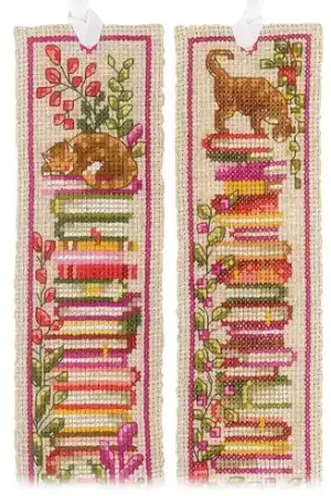 Offerta Kit segnalibro da ricamo - Gatti sulle pile di libri - Vervaco